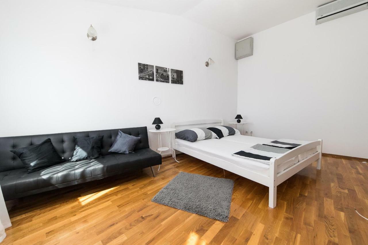 Apartmani Kristina Crikvenica Esterno foto