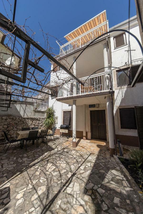 Apartmani Kristina Crikvenica Esterno foto