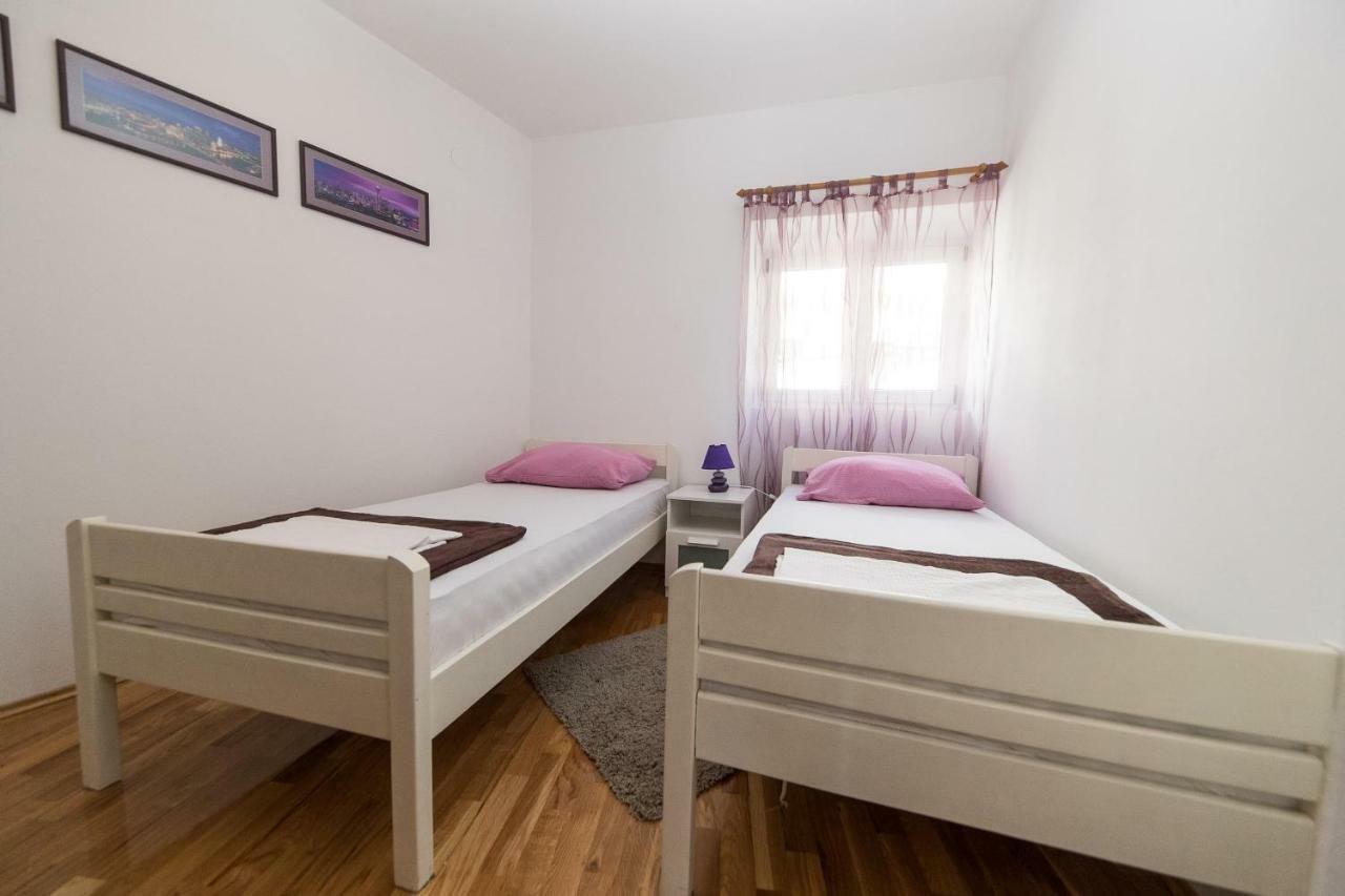 Apartmani Kristina Crikvenica Esterno foto