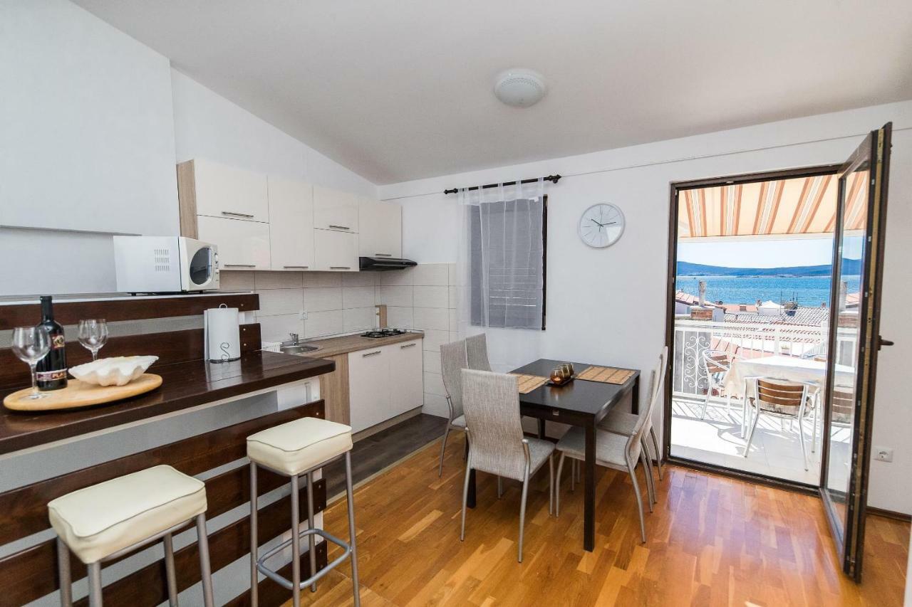 Apartmani Kristina Crikvenica Esterno foto